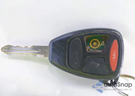 2007 Chrysler 300 Touring из США, поврежденный, VIN 2C3KA53GX7H724252